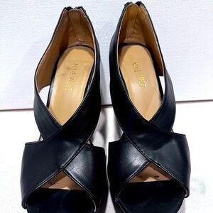 NINE WEST preowned platform shoe